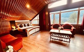The Kempty Fall Resort, Mussoorie